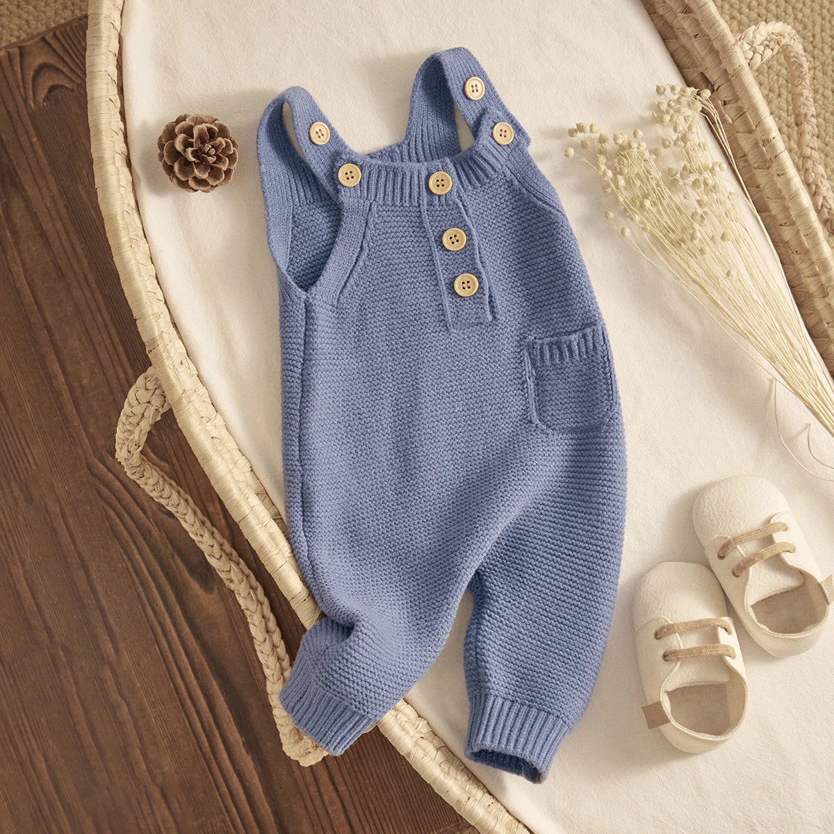 Gebreide Baby Overal – Mouwloze Jumpsuit met Knoopjes