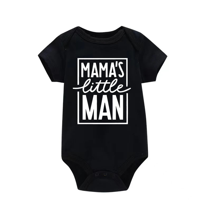 “Mama’s Little Man” Romper – Voor de liefste kleine vent 💙
