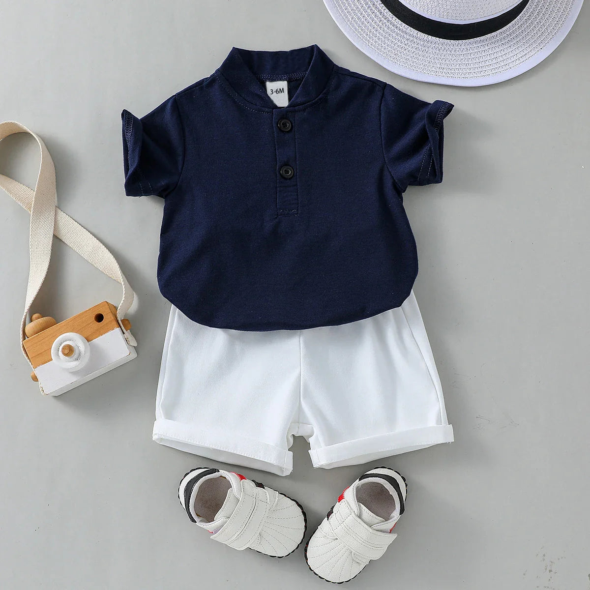 2-Delige Baby Zomerset – T-shirt & Witte Shorts