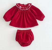Vintage Baby Set – Romantisch 2-Delig Setje met Kant en Lange Mouwen