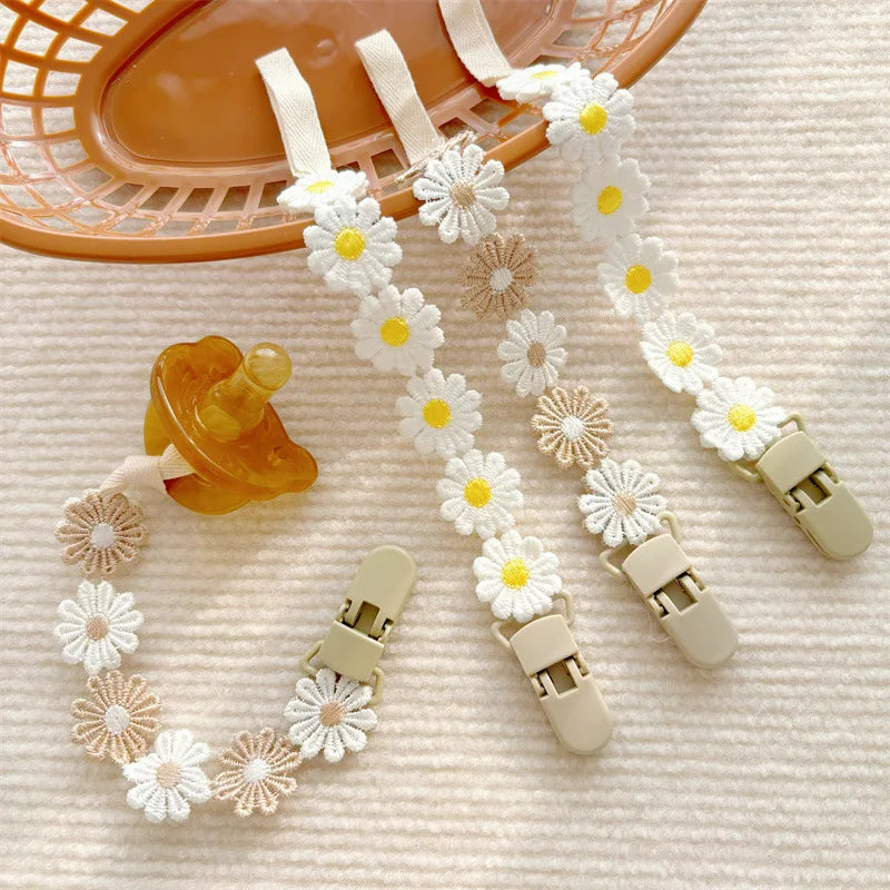 Speenketting ‘Little Daisy’ – Elegant &amp; Natuurlijk met Madeliefjes